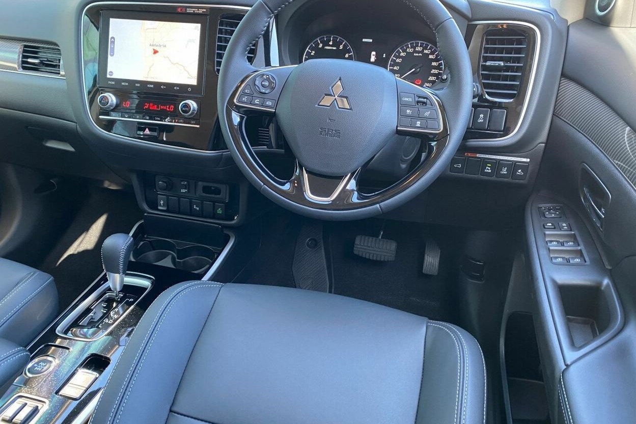 2020 Mitsubishi Outlander EXCEED 7 SEAT RAA Car Subscription RAA